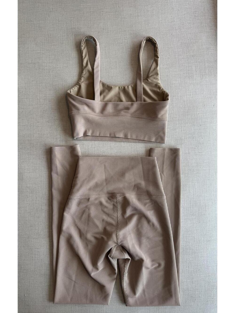 BEACH RIOT Leah Sports Bra Ayla Legging Set Taupe XS S - Picture 4 of 6